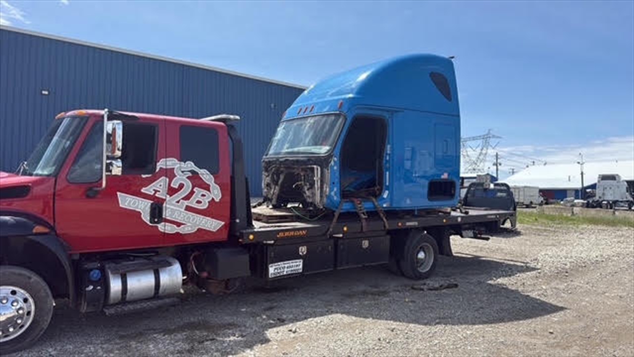 Commercial heavy truck transport